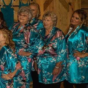 Like new 100% Polyester robe